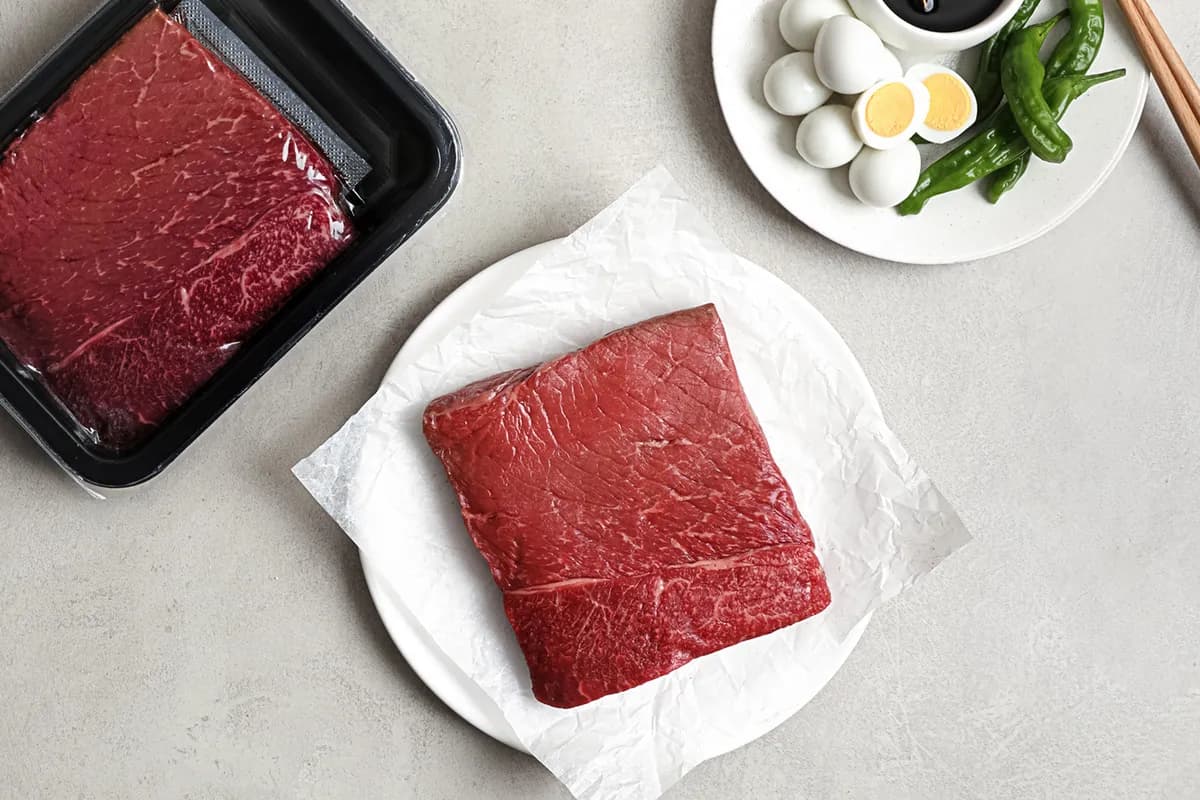 1등급 한우 우둔 장조림용 300g (냉장)