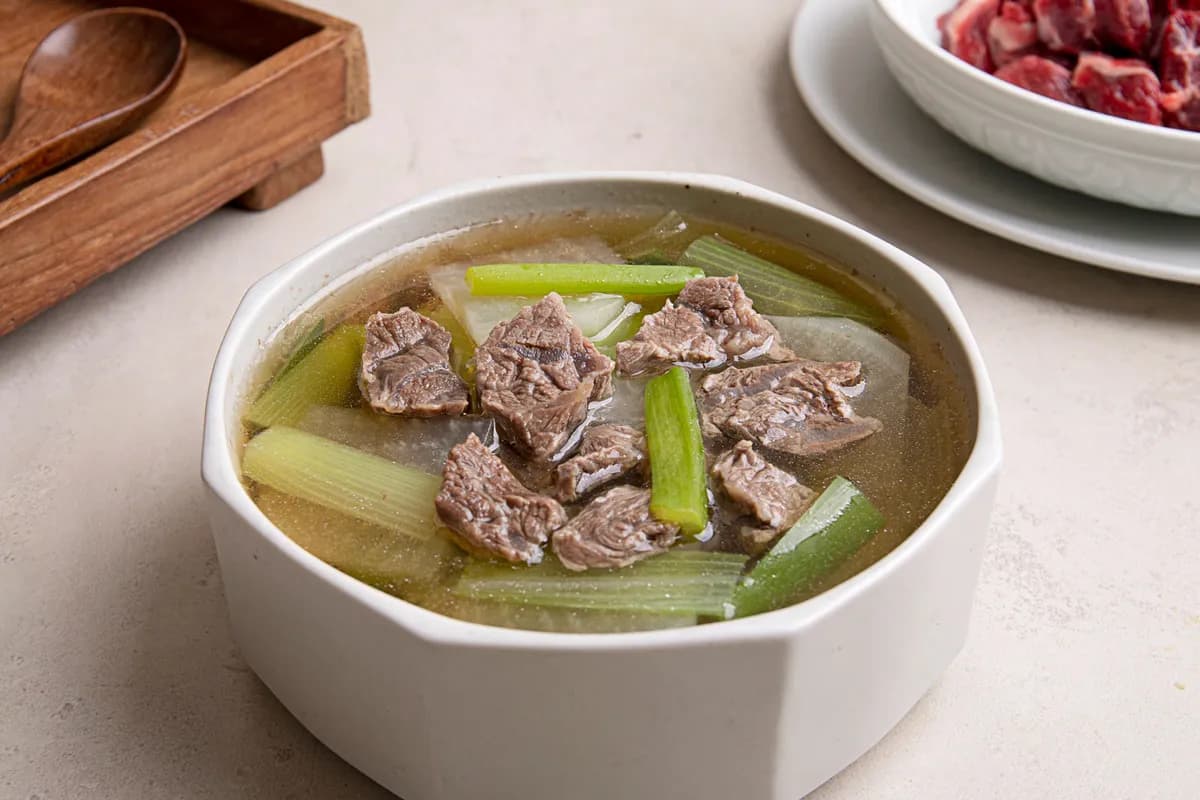 1++ 무항생제 한우 세절 국거리용 300g (냉장)