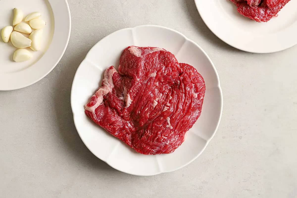 1++ 무항생제 한우 양지 국거리용 300g (냉장)